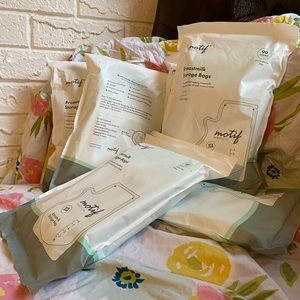 (2 for $8/6 for $16) Motif 8oz Medical Breastmilk Storage Bags (Deals4moreBags)